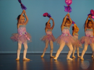 2007-05-20-01-Kyla-Recital.JPG