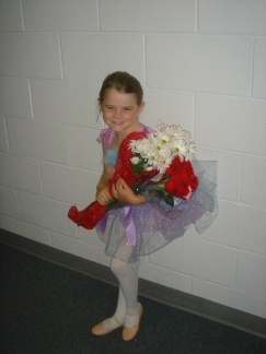 2007-05-20-04-Kyla-Recital.JPG