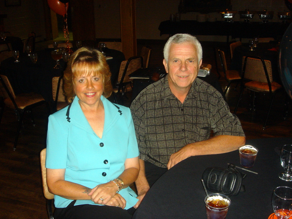 2007/08(August)/01(MVHS-Reunion)/1024x768_2007-08-05-00-Reunion-Chef-Louies.JPG