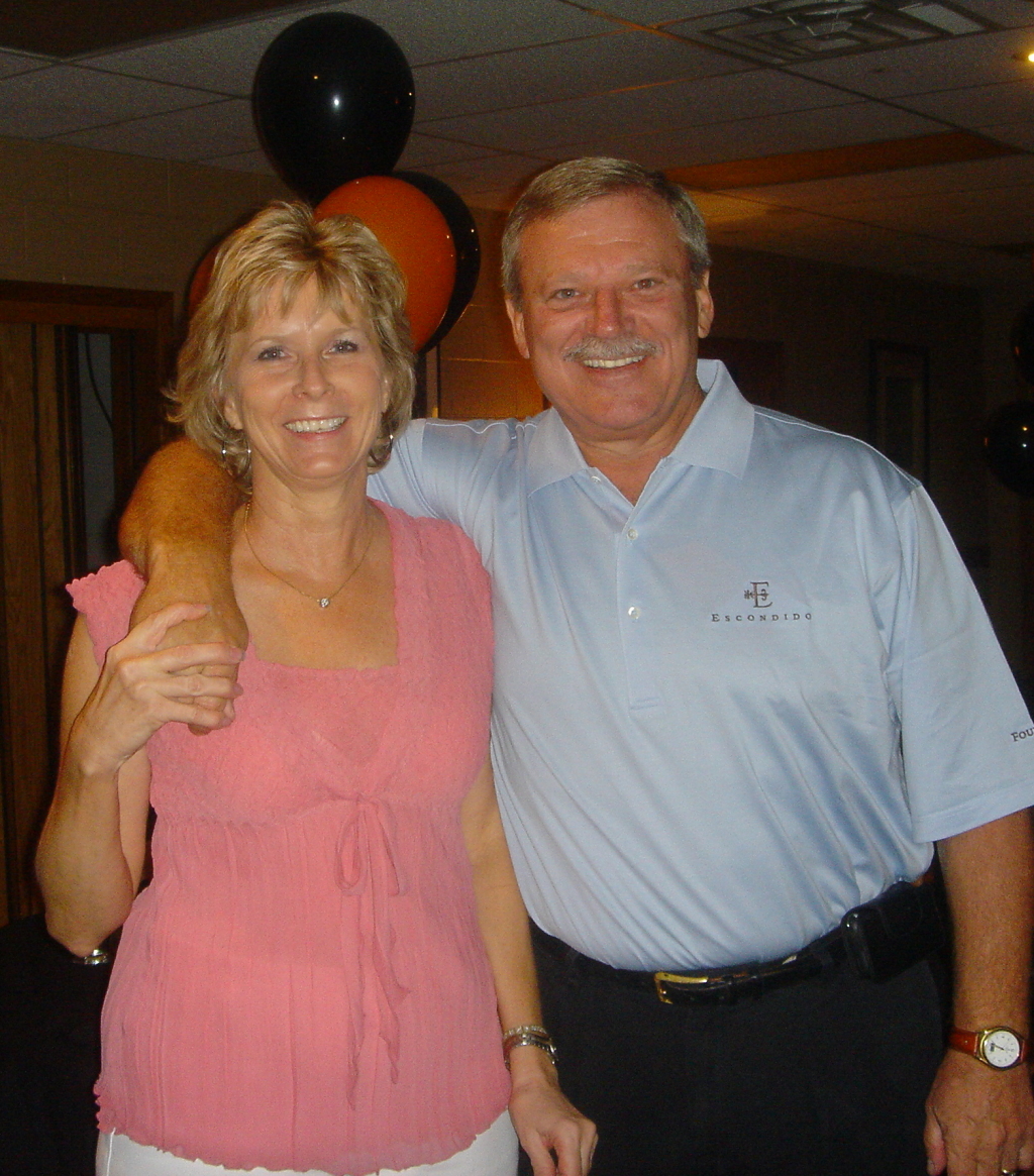 2007/08(August)/01(MVHS-Reunion)/1024x768_2007-08-05-03-Reunion-Chef-Louies.JPG