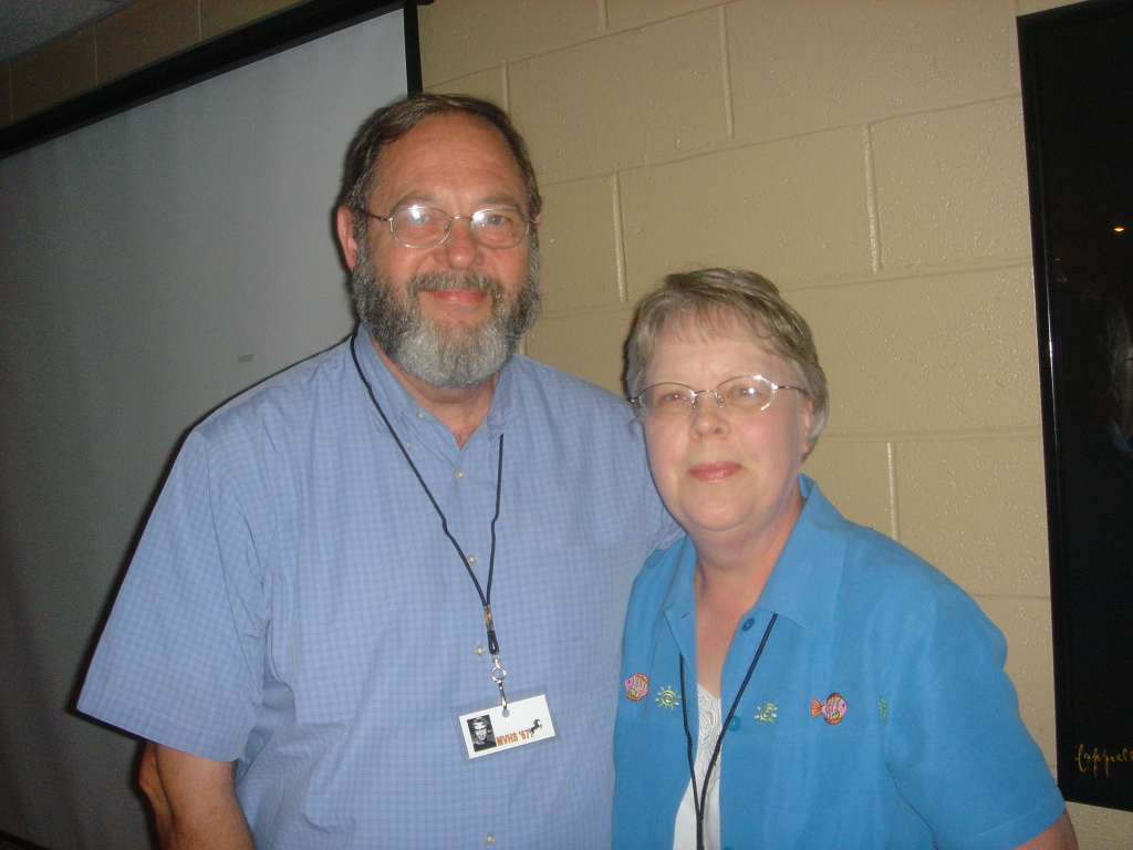 2007/08(August)/01(MVHS-Reunion)/1024x768_2007-08-05-05-Reunion-Chef-Louies.JPG
