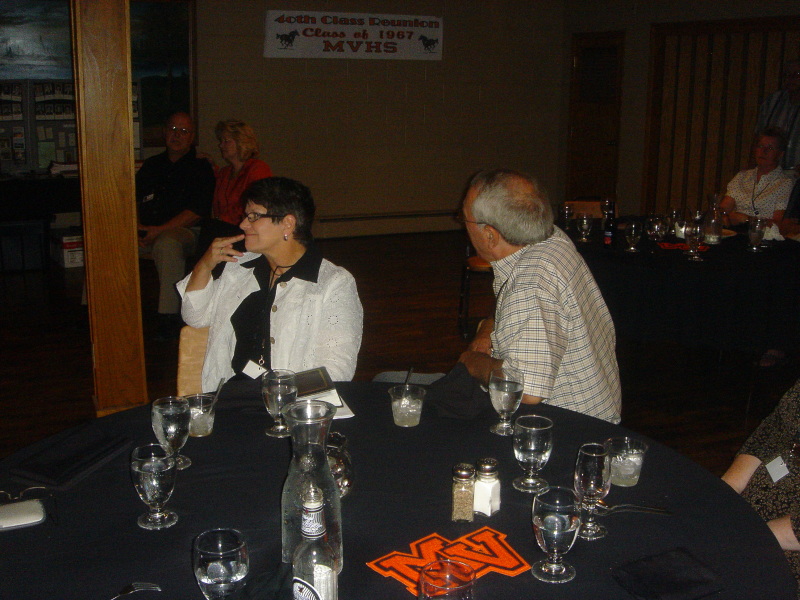 2007/08(August)/01(MVHS-Reunion)/800x600_2007-08-05-38-Reunion-Chef-Louies.JPG