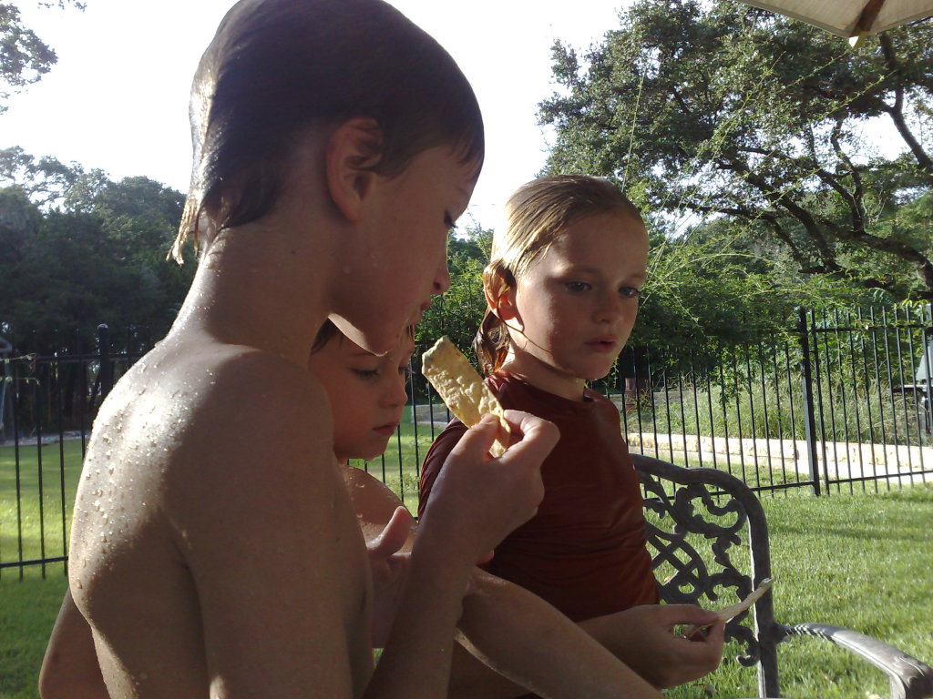 2007-08-18-Grandkids-Pool-10.jpg