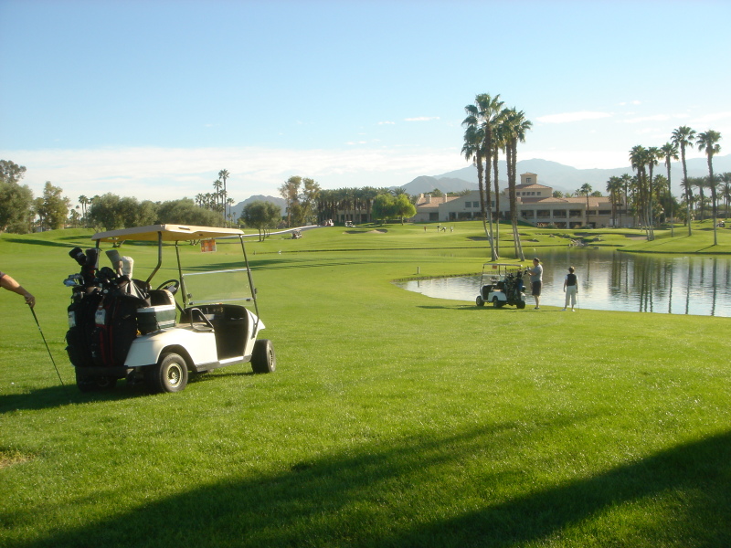 2007/11(Nov)/800x600_2007-11-26-02-PalmDesert-Trolls.JPG