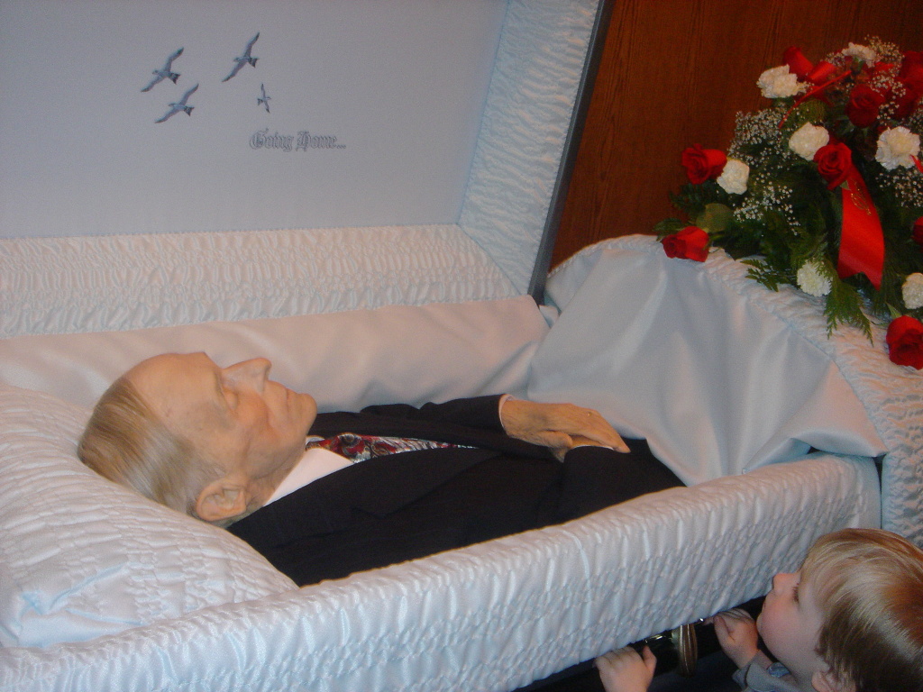 2007/12(Dec)/02(Albert-Scott-Funeral)/1024x768_2007-12-16-01-Wake-Albert.JPG