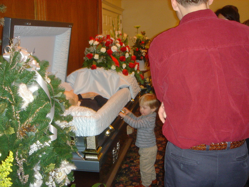 2007/12(Dec)/02(Albert-Scott-Funeral)/800x600_2007-12-16-02-Wake-Albert.JPG