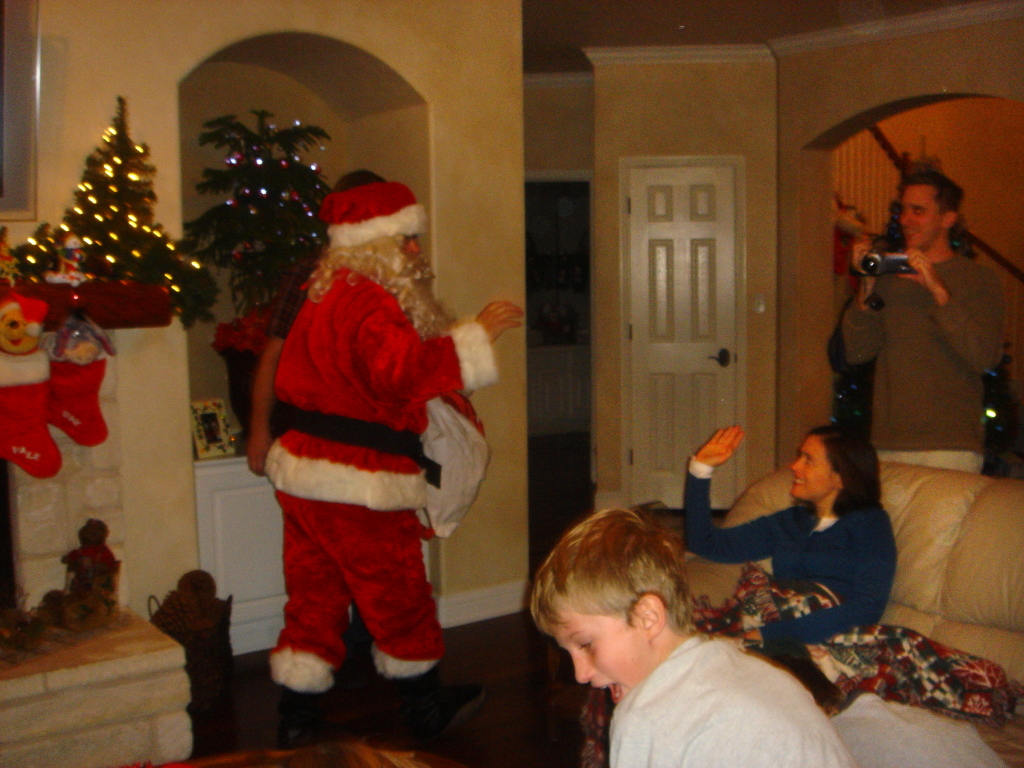 2007/12(Dec)/03(Christmas-Eve)/1024x768_2007-12-24-37-Christmas-Eve.JPG