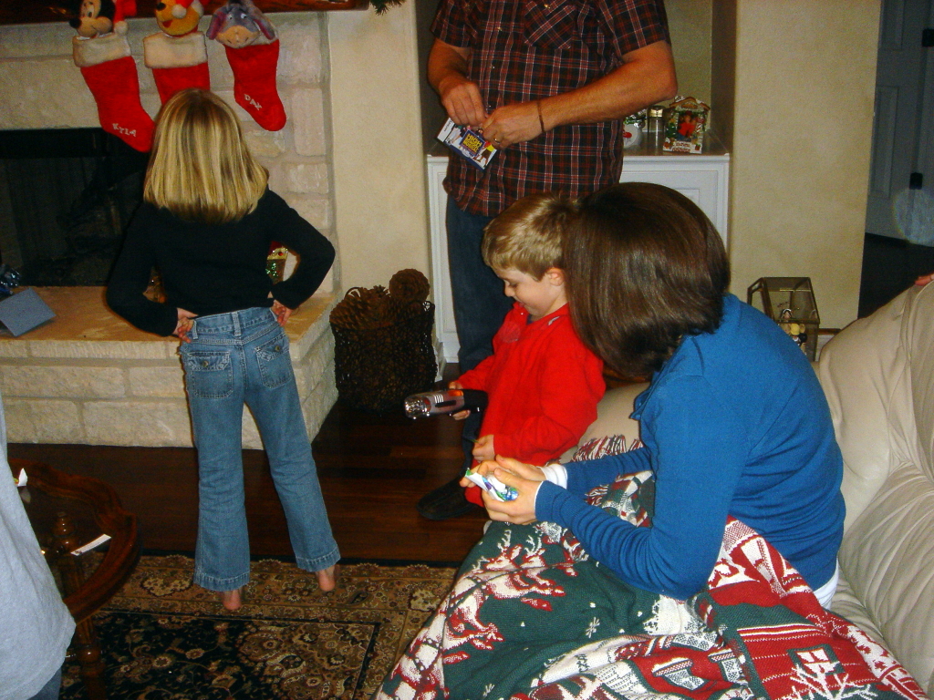 2007/12(Dec)/03(Christmas-Eve)/1024x768_2007-12-24-85-Christmas-Eve.JPG