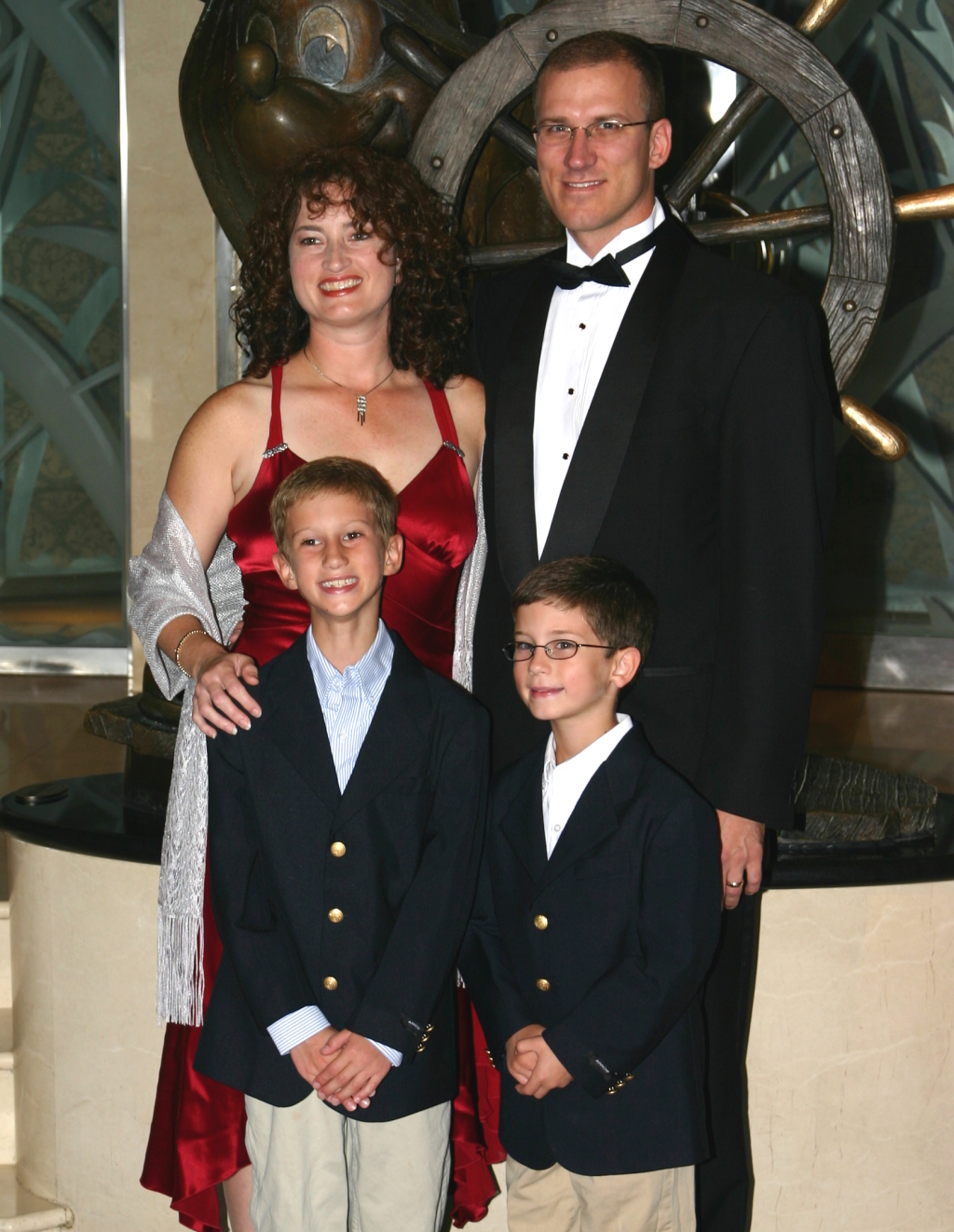 2007/12(Dec)/03(Christmas-Eve)/1024x768_2007-12-Suzi-Travis-XmasCard.jpg