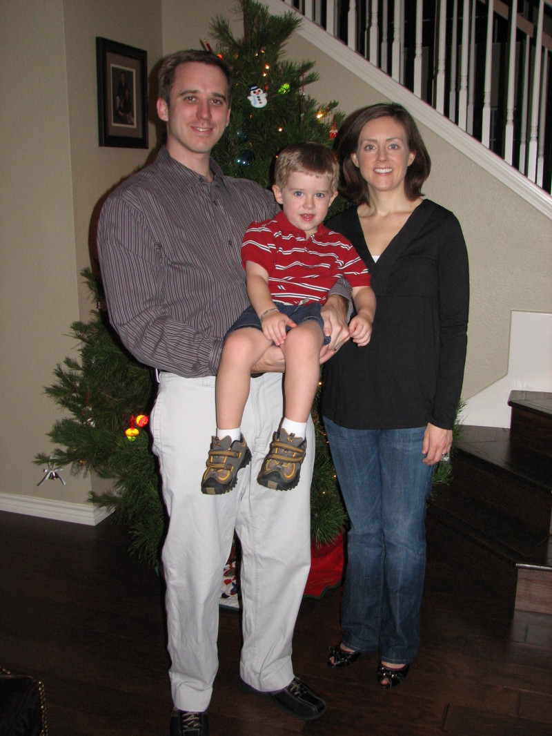 2007/12(Dec)/03(Christmas-Eve)/800x600_2007-12-josh-heather-XmasCard.jpg