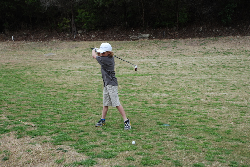 2008/03(Mar)/01(Vale-8thBD)/800x600_2008-03-02-00-Vale-1st-golf-round.JPG