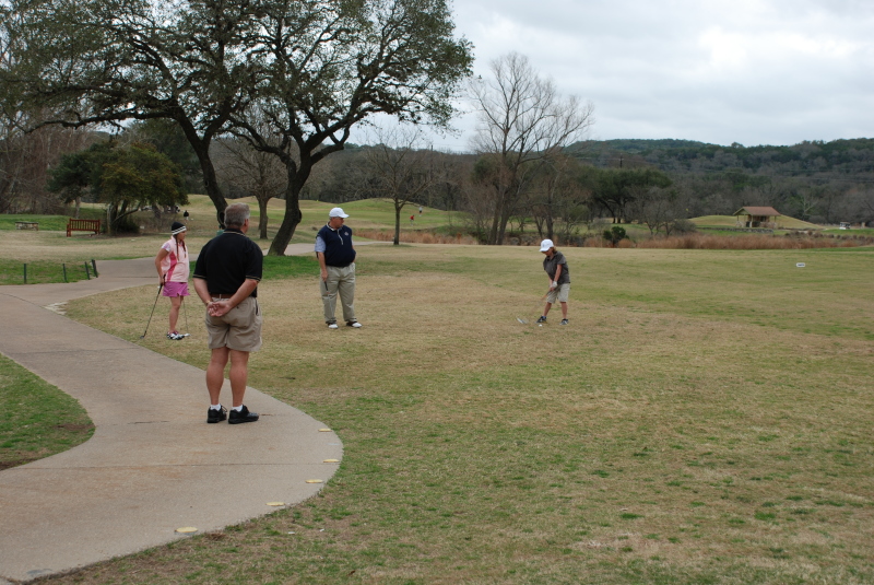 2008/03(Mar)/01(Vale-8thBD)/800x600_2008-03-02-02-Vale-1st-golf-round.JPG