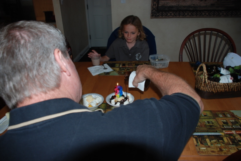 2008-03-02-1-birthday-cake.JPG