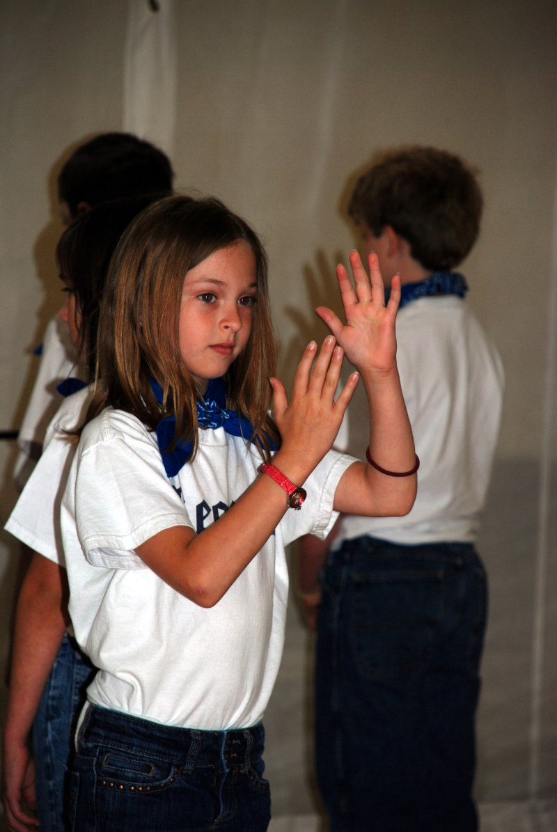 2008/04(April)/03(Halley-GrParents-Day-Reagents)/800x600_2008-04-18-09.JPG