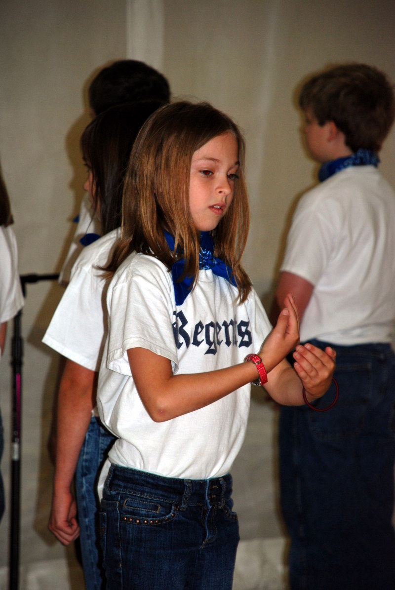 2008/04(April)/03(Halley-GrParents-Day-Reagents)/800x600_2008-04-18-10.JPG