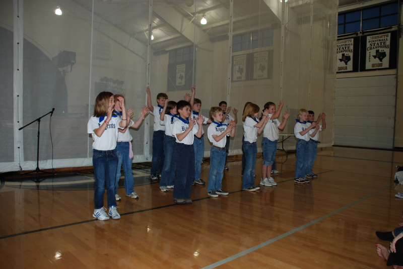 2008/04(April)/03(Halley-GrParents-Day-Reagents)/800x600_2008-04-18-15.JPG