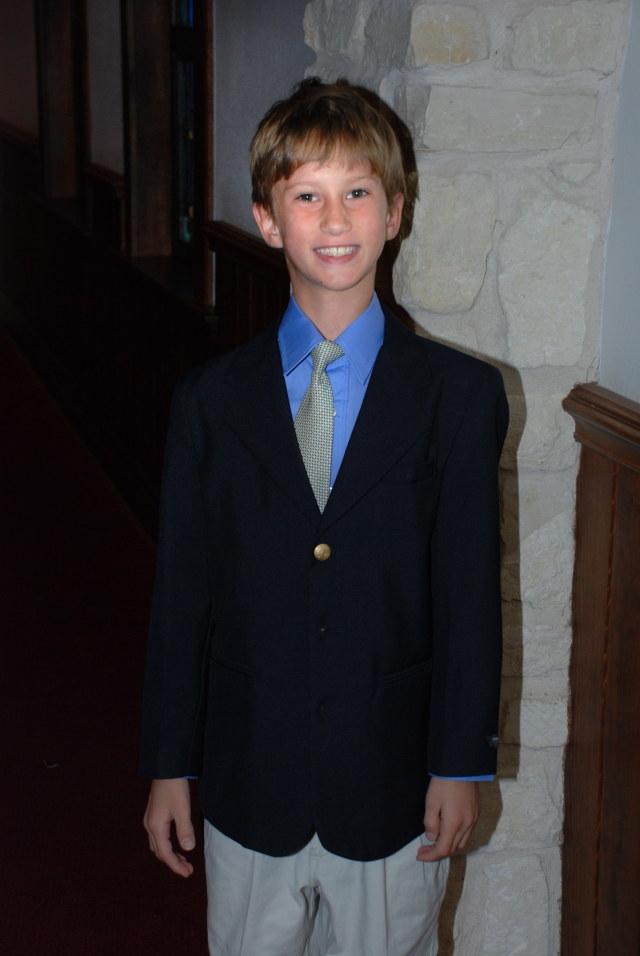2008/05(May)/01(Chance-1st-Communion)/640x480_2008-05-03-Chance-1stCommunion-15.JPG