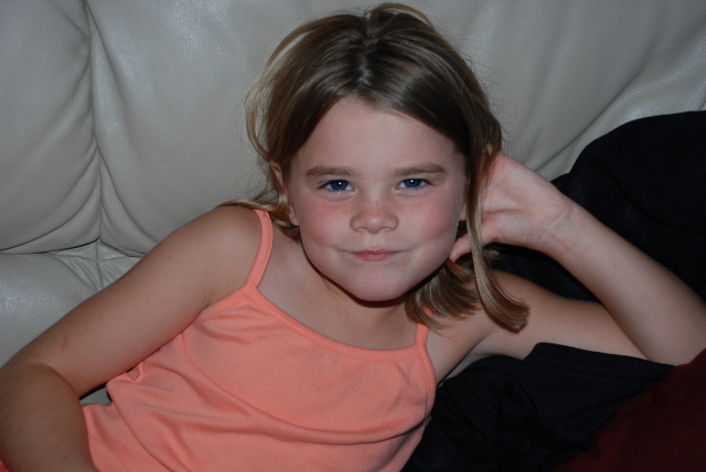 2008/07(July)/03(Kids)/640x480_2008-07-12-1-Kyla.JPG