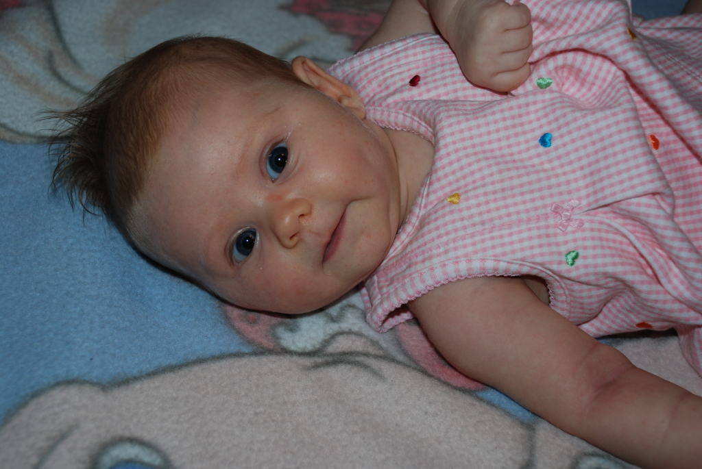 2008/07(July)/05(Ian-Sydney)/1024x768_2008-07-25-01-Sydney-2mos.JPG