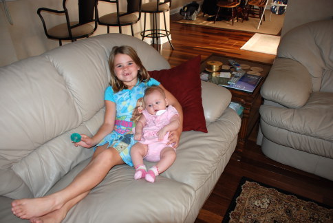 2008-09-28-01-Sydney-Kyla.JPG
