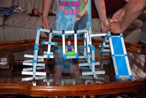 2008-09-28-07-Erector-fun.JPG
