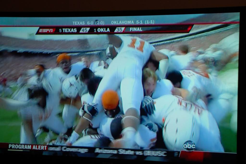 2008/10(Oct)/02(Texas-Beats-OU)/1024x768_2008-10-11-7.JPG