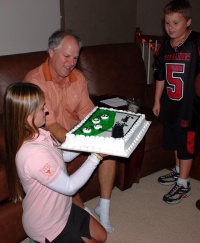2008/10(Oct)/03(GTR-Birthday)/2008-10-25-GTR-50th-BD-1.JPG