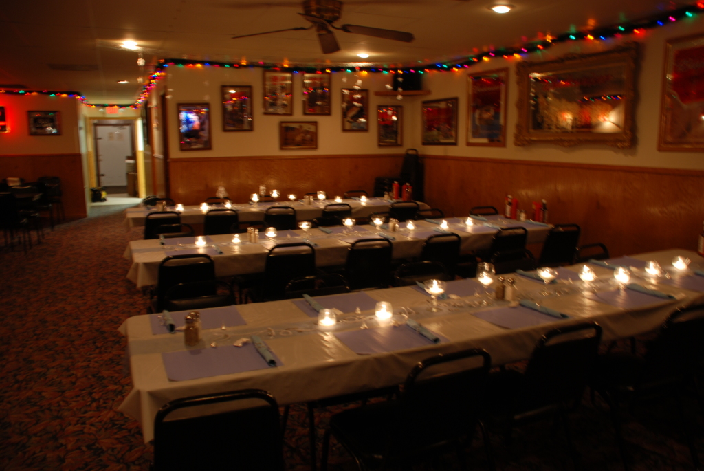 2008/12(Dec)/04(Sarah-Phil-Rehearsal-Dinner)/1024x768_2008-12-05-04.JPG