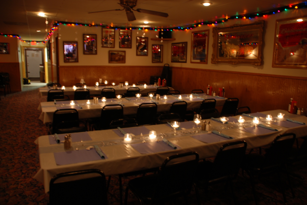 2008/12(Dec)/04(Sarah-Phil-Rehearsal-Dinner)/1024x768_2008-12-05-05.JPG