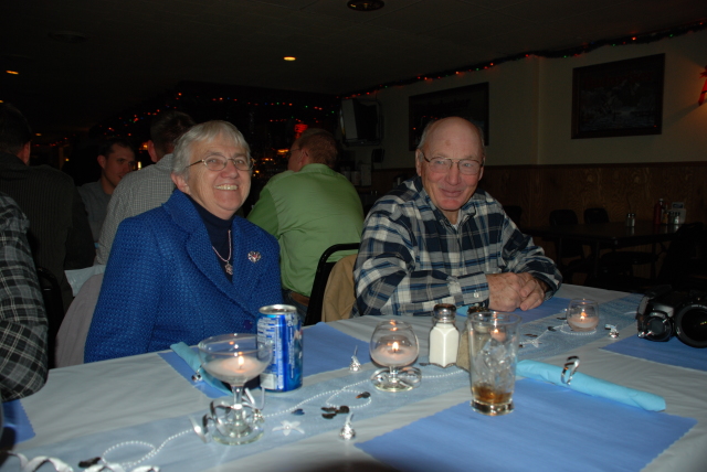 2008/12(Dec)/04(Sarah-Phil-Rehearsal-Dinner)/640x480_2008-12-05-09.JPG