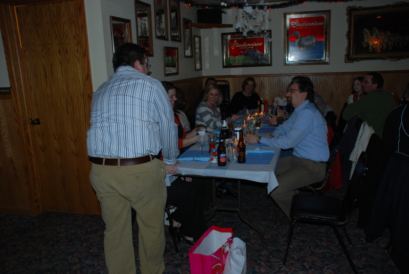 2008/12(Dec)/04(Sarah-Phil-Rehearsal-Dinner)/800x600_2008-12-05-11.JPG