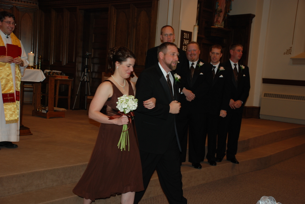 2008/12(Dec)/05(Sarah-Phil-Wedding)/1024x768_2008-12-06-26.JPG