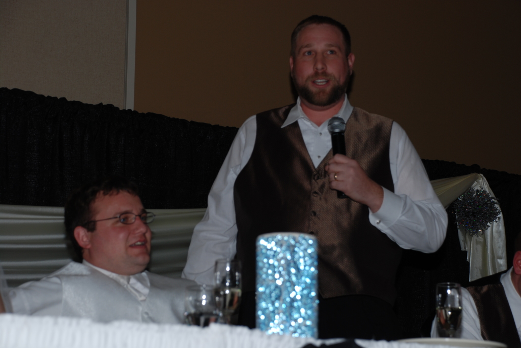 2008/12(Dec)/05(Sarah-Phil-Wedding)/1024x768_2008-12-06-51.JPG