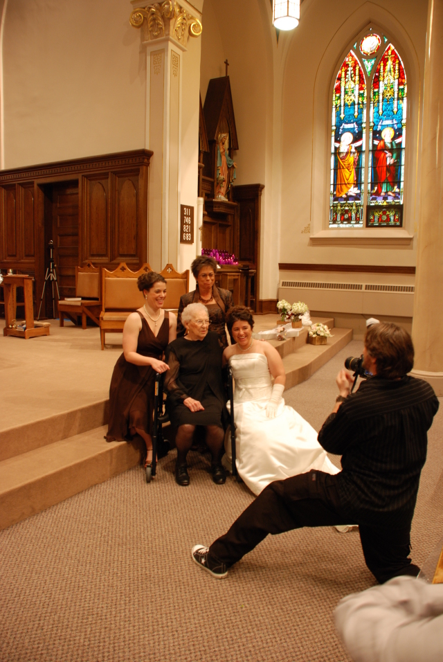 2008/12(Dec)/05(Sarah-Phil-Wedding)/640x480_2008-12-06-02.JPG