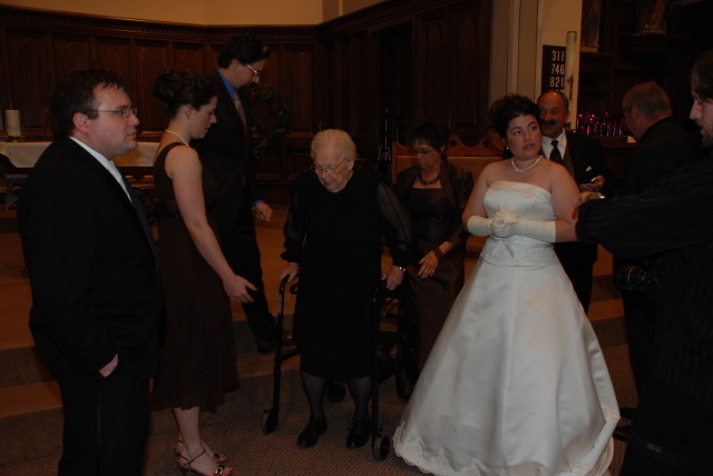 2008/12(Dec)/05(Sarah-Phil-Wedding)/640x480_2008-12-06-03.JPG