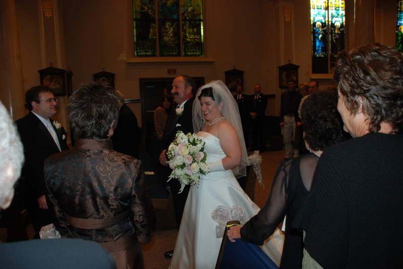 2008/12(Dec)/05(Sarah-Phil-Wedding)/800x600_2008-12-06-11.JPG