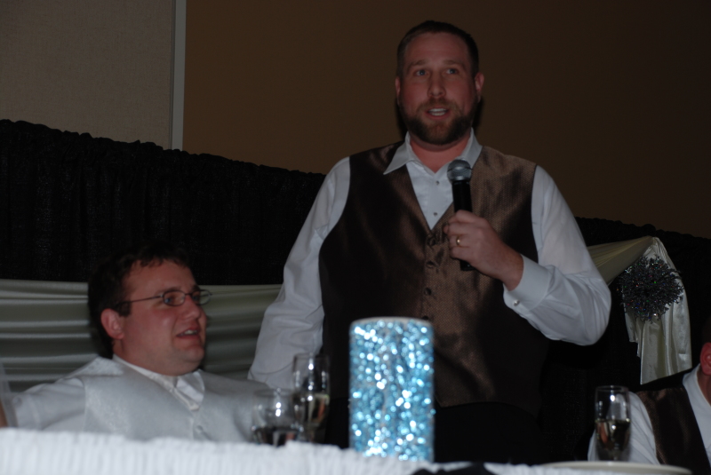 2008/12(Dec)/05(Sarah-Phil-Wedding)/800x600_2008-12-06-51.JPG