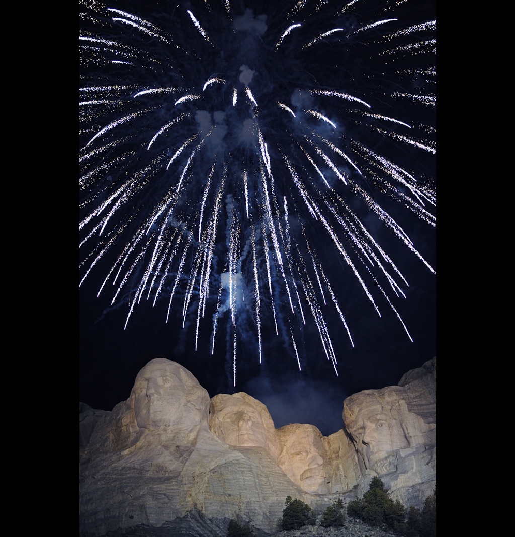 Black-Hills-SD/1024x768_USAF-Celebraing-Independence.jpg