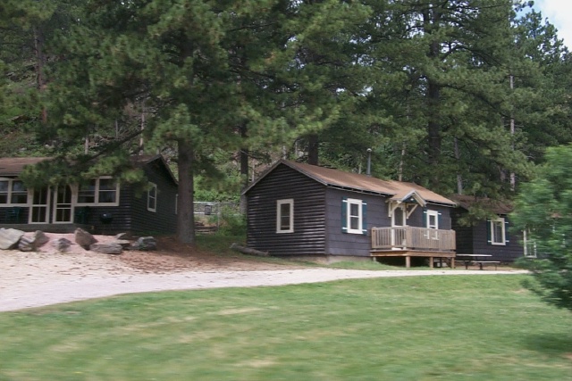 2000-07-10-1863-Hill-City-Cabins.JPG.jpg