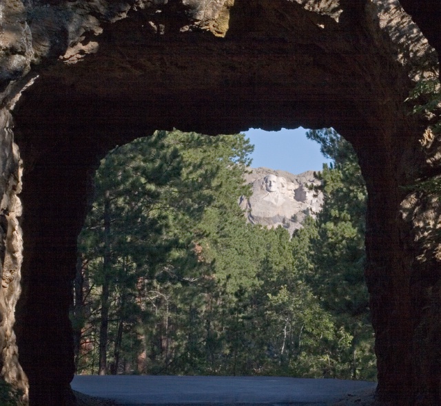 Mt_Rushmore_from_US16A.jpg