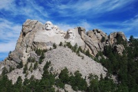1280px-Mt__Rushmore_Early_Morning.jpg