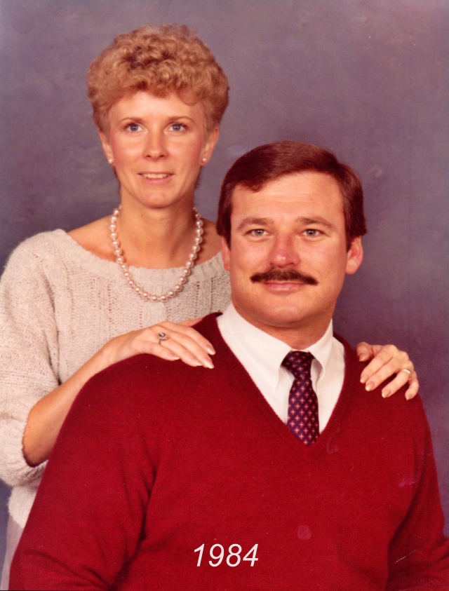 My-Life-In-A-Book/extra-pics/640x480_1984-Jim-Janeen-Professional.jpeg