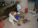Brittney_and_Aaron_play_with_dirt.JPG