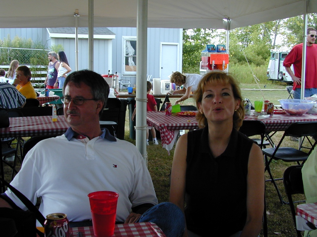 2001/08(August)/Pig-Roast/1024x768_dscn0065.jpg