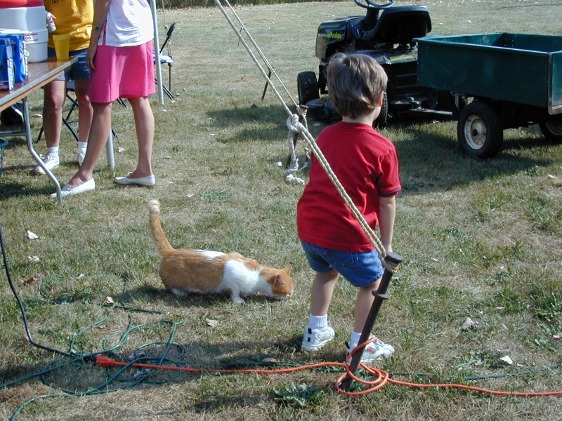 2001/08(August)/Pig-Roast/800x600_dscn0067.jpg