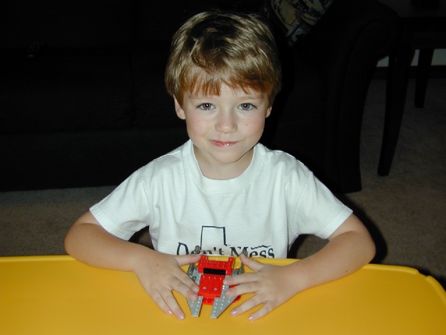 2002/10(October)/Misc/640x480_DSCN0022.JPG