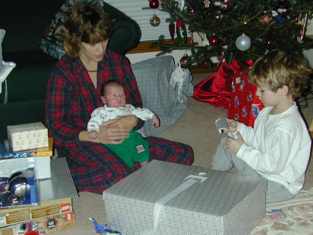 2002/12(December)/Brendan_Michael/1024x768_DSCN0003.JPG