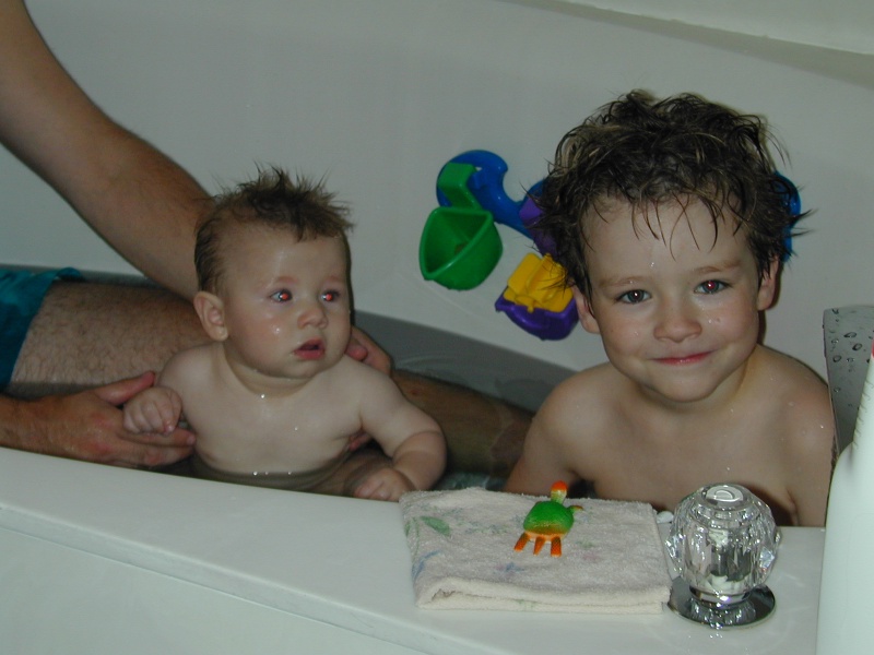 2003/05(May)/staging2/800x600_DSCN0009.JPG