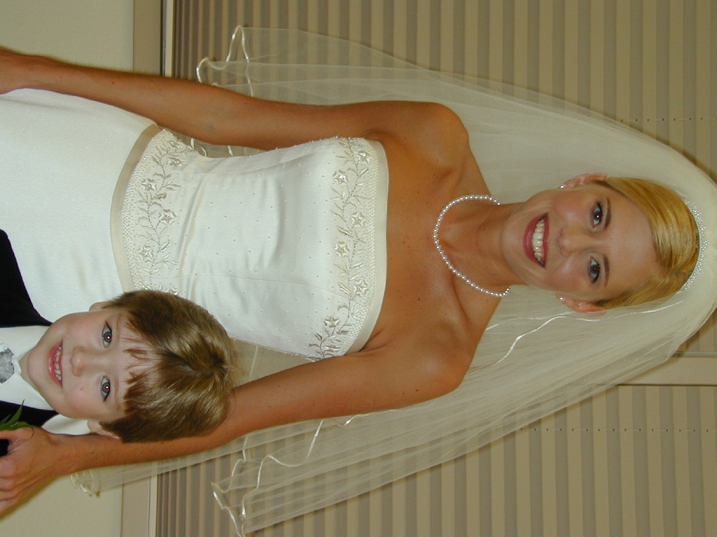 2003/07(July)/Kellys_Wedding/1024x768_DSCN0004.JPG