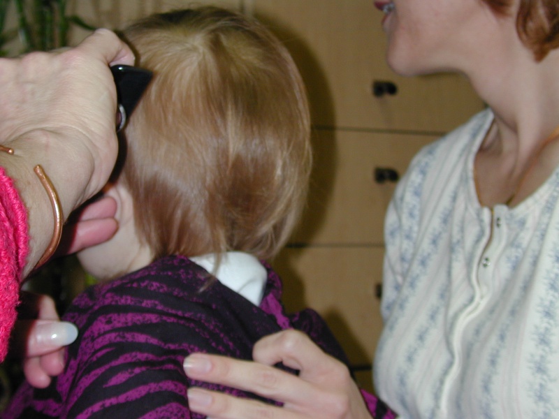 2004/01(January)/Brendans_Haircut/800x600_DSCN0334.JPG